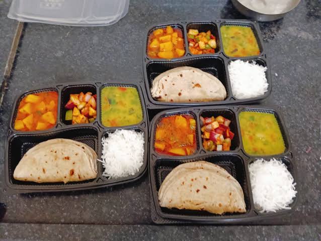 Gujarati Tiffin Service in Ranip Ahmedabad